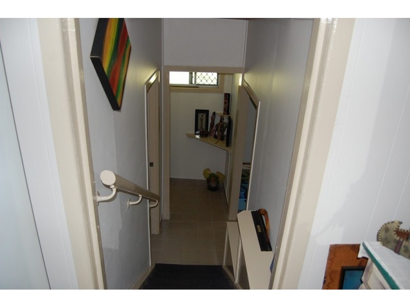 27 Sutton Street, Churchill QLD 4305