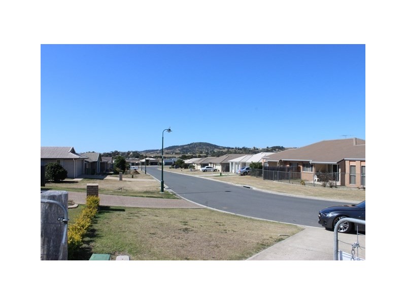16 Harrier Place, Lowood QLD 4311