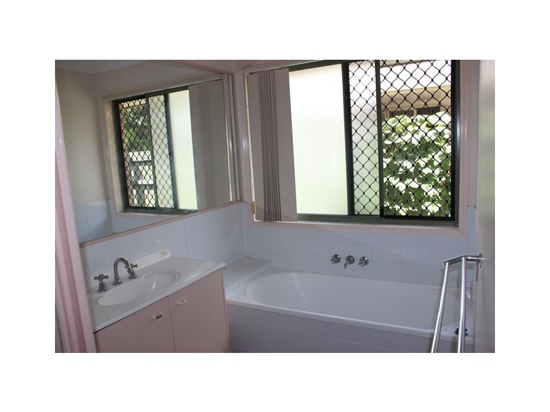 221 Ripley Road, Flinders View QLD 4305