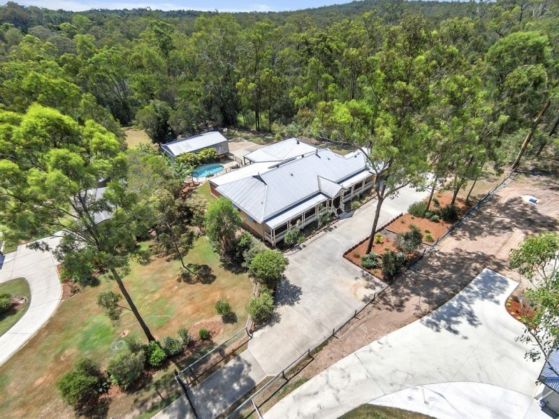 24 Merlot Place, Pine Mountain QLD 4306