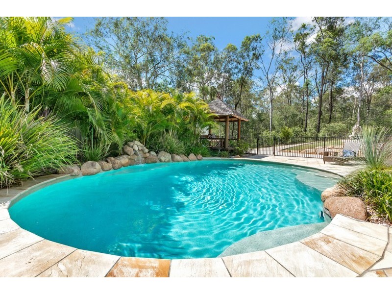 24 Merlot Place, Pine Mountain QLD 4306