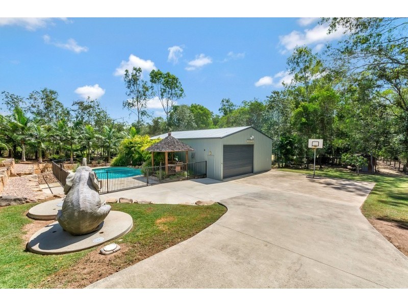 24 Merlot Place, Pine Mountain QLD 4306