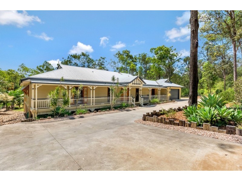 24 Merlot Place, Pine Mountain QLD 4306