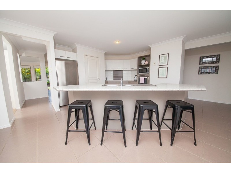 9 Donald Place, Brassall QLD 4305