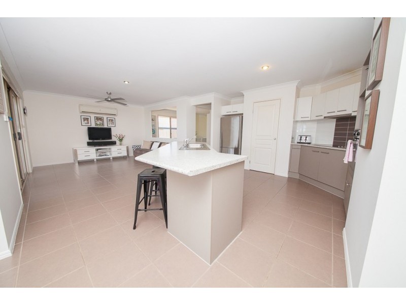 9 Donald Place, Brassall QLD 4305