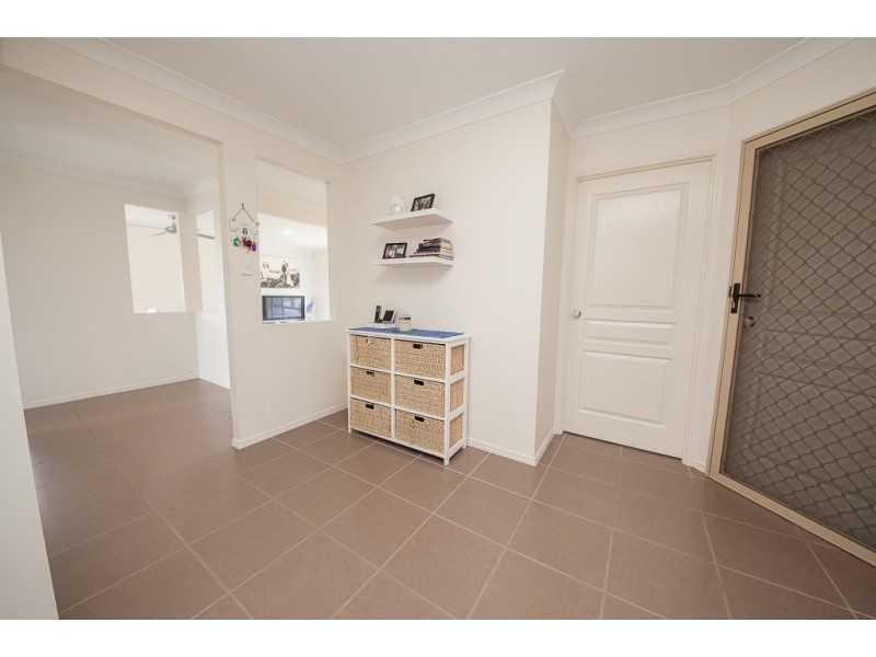 9 Donald Place, Brassall QLD 4305