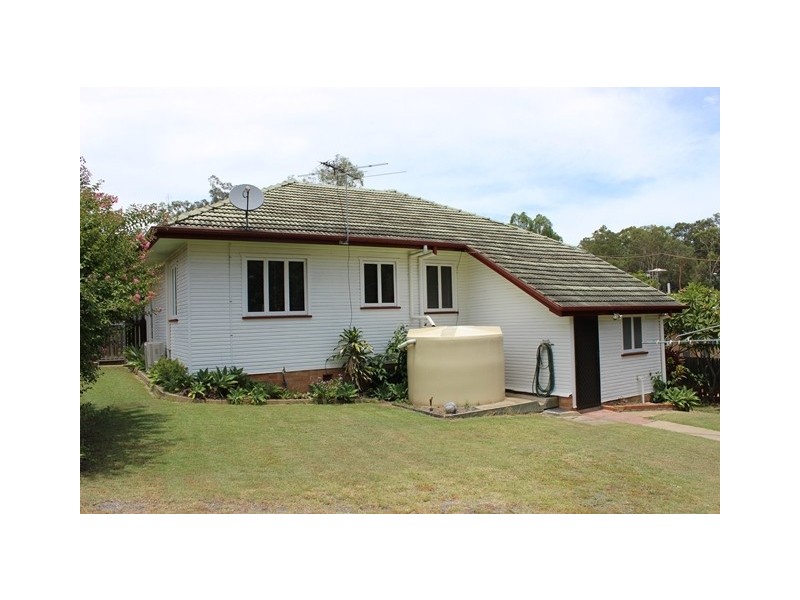 4 Robin Street, Coalfalls QLD 4305