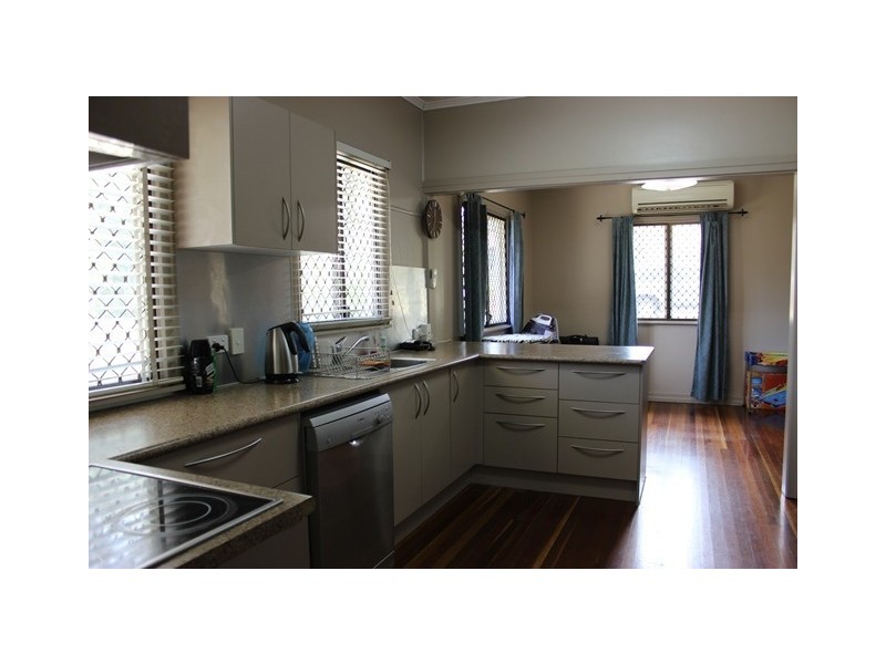 4 Robin Street, Coalfalls QLD 4305
