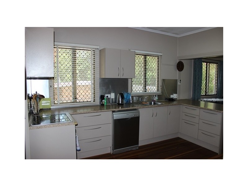 4 Robin Street, Coalfalls QLD 4305