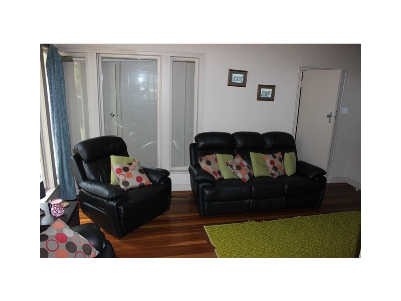4 Robin Street, Coalfalls QLD 4305