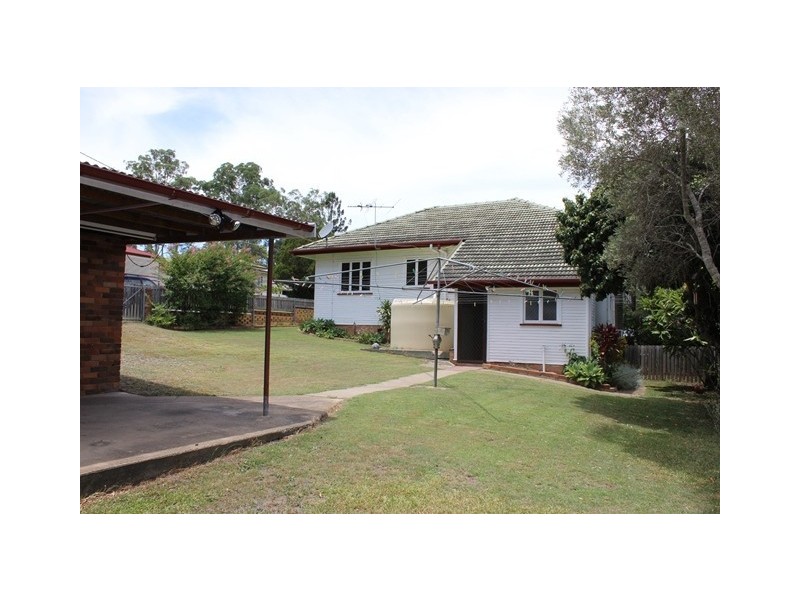 4 Robin Street, Coalfalls QLD 4305