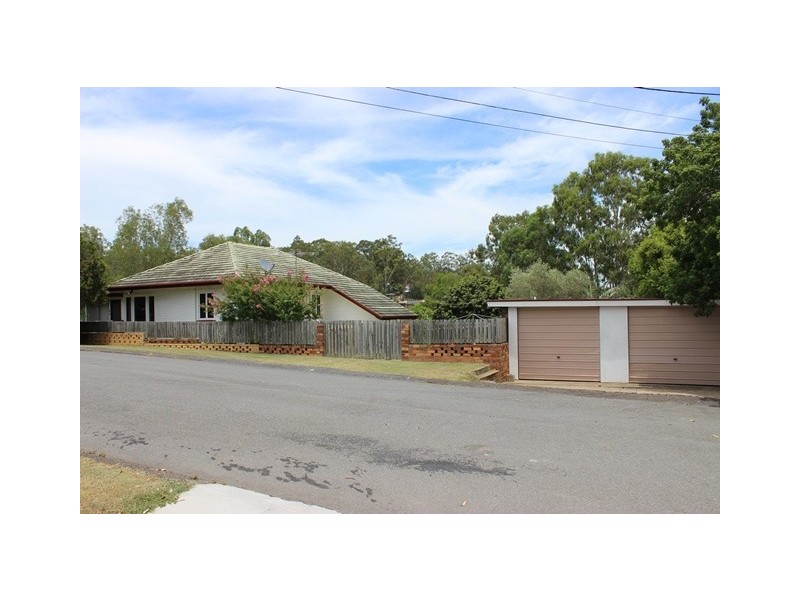 4 Robin Street, Coalfalls QLD 4305