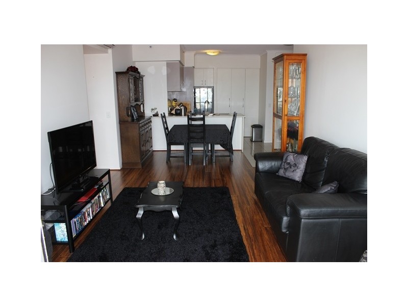 807/11 Ellenborough Street, Ipswich QLD 4305