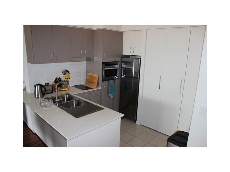 807/11 Ellenborough Street, Ipswich QLD 4305