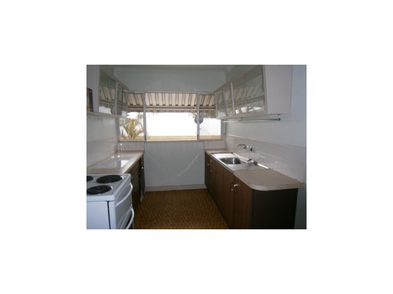 5/166 Blackstone Road, Silkstone QLD 4304