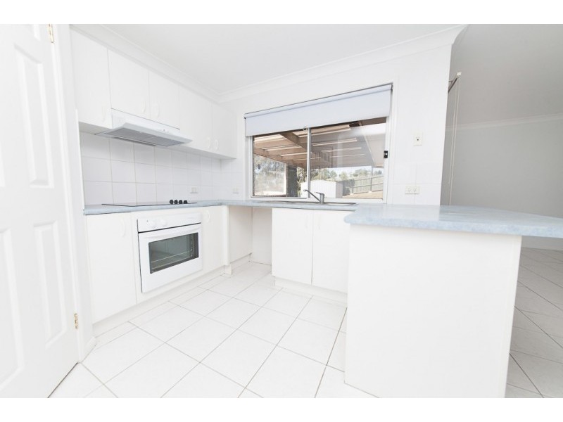 87 Sandalwood Drive, Yamanto QLD 4305