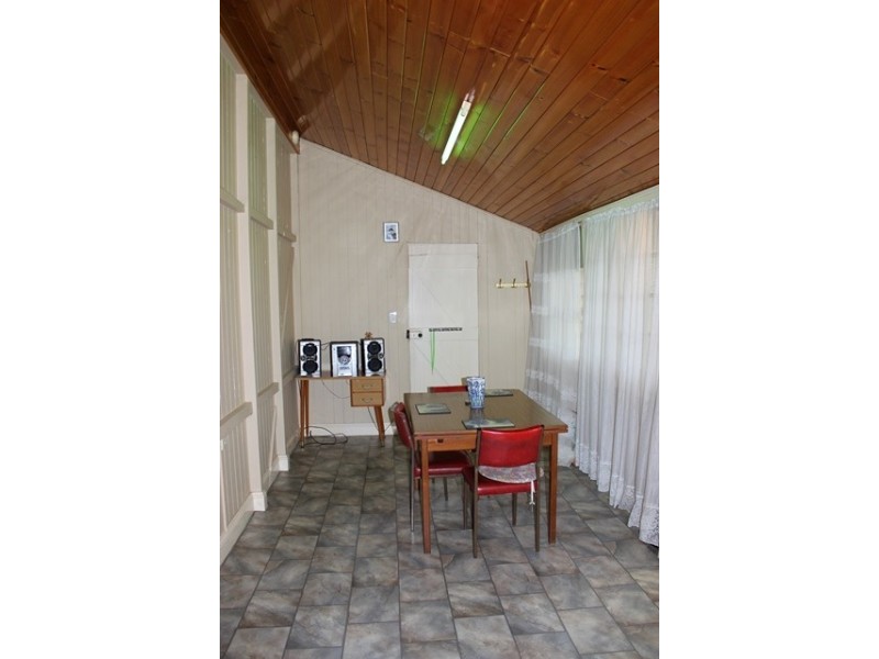 54B Railway Street, Booval QLD 4304