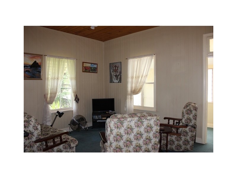 54B Railway Street, Booval QLD 4304