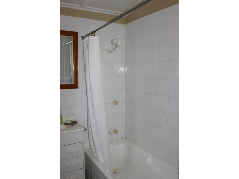 54B Railway Street, Booval QLD 4304