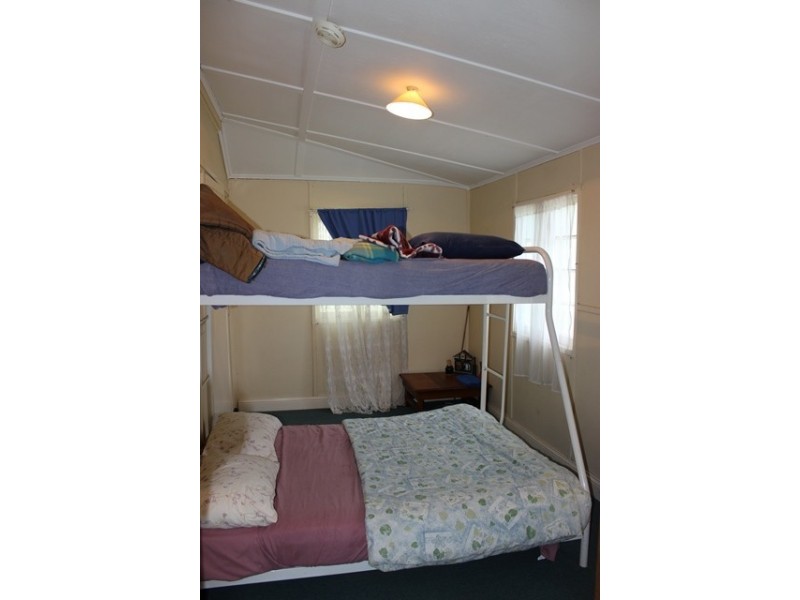 54B Railway Street, Booval QLD 4304