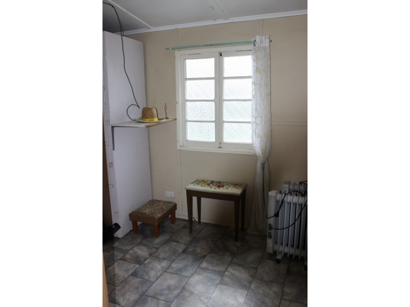 54B Railway Street, Booval QLD 4304