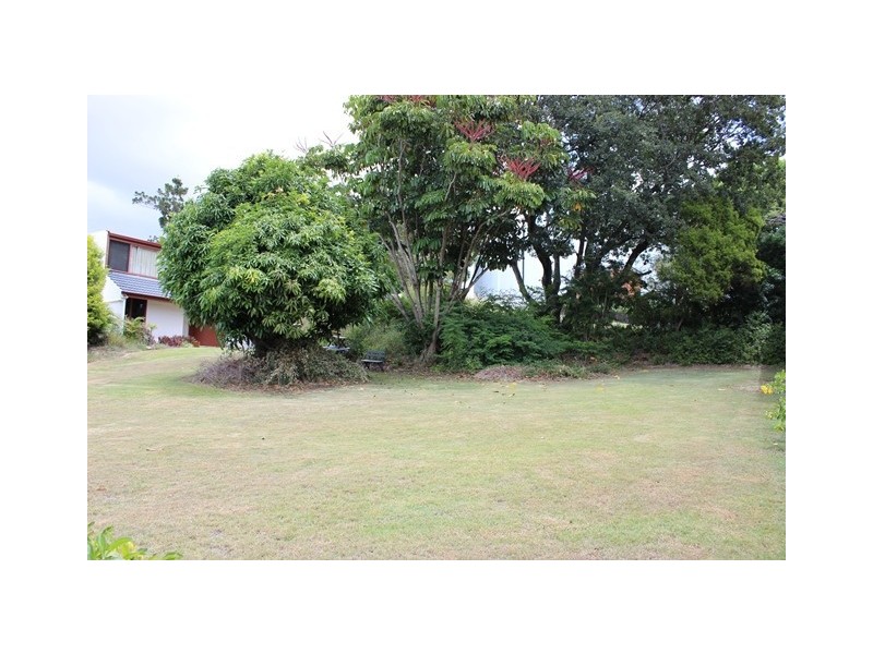 6 Whitehead Street, Eastern Heights QLD 4305