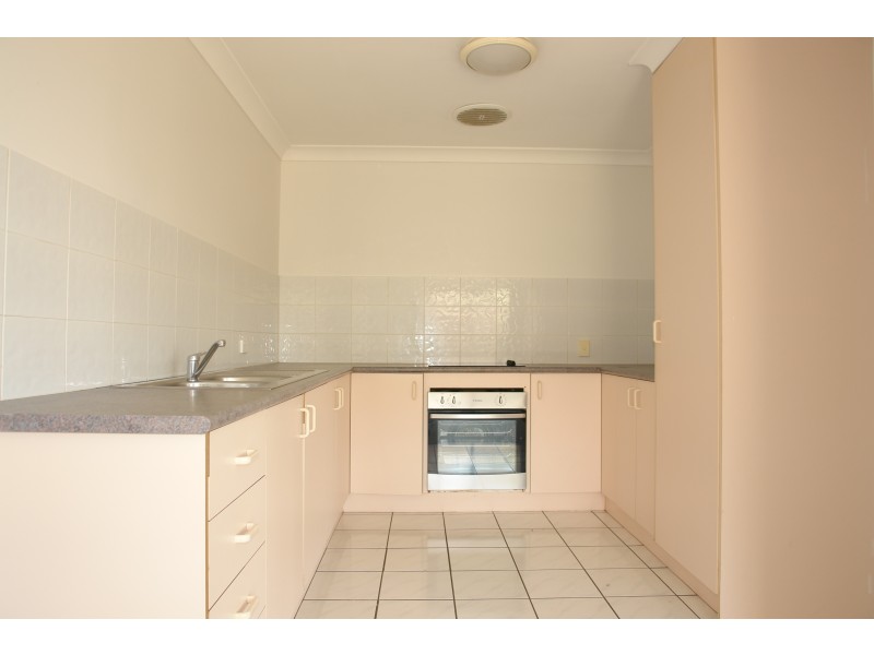 6 Morris Street, Flinders View QLD 4305