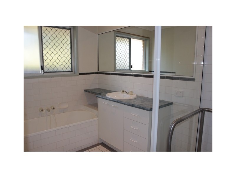9/110 Thornton Street, Raceview QLD 4305