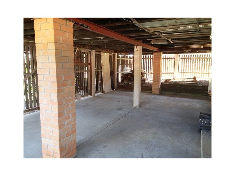 4 Taylor Street, Bundamba QLD 4304