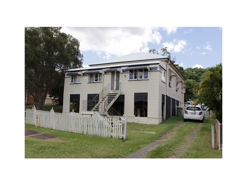 4 Taylor Street, Bundamba QLD 4304
