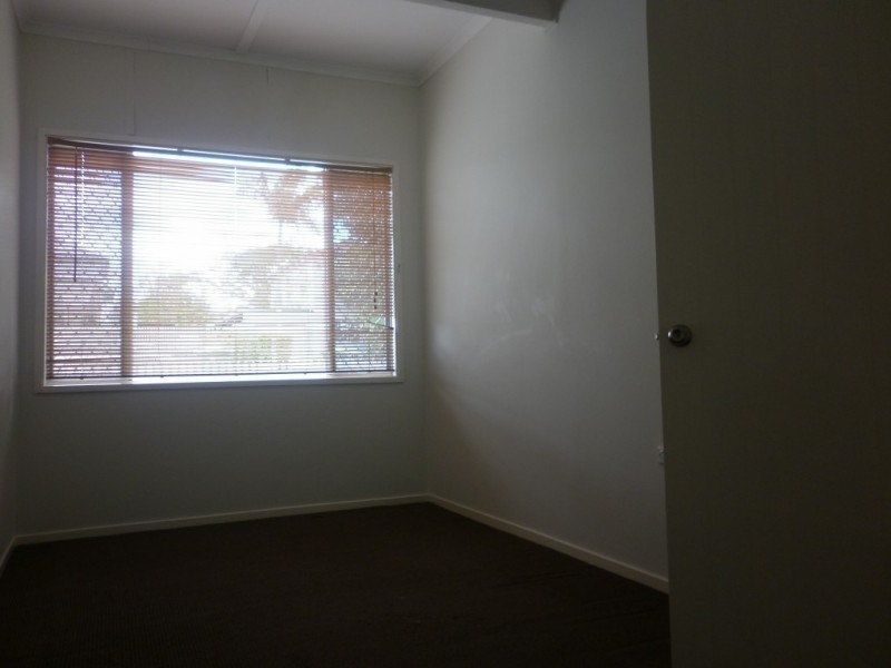 14 Macquarie Street, Booval QLD 4304