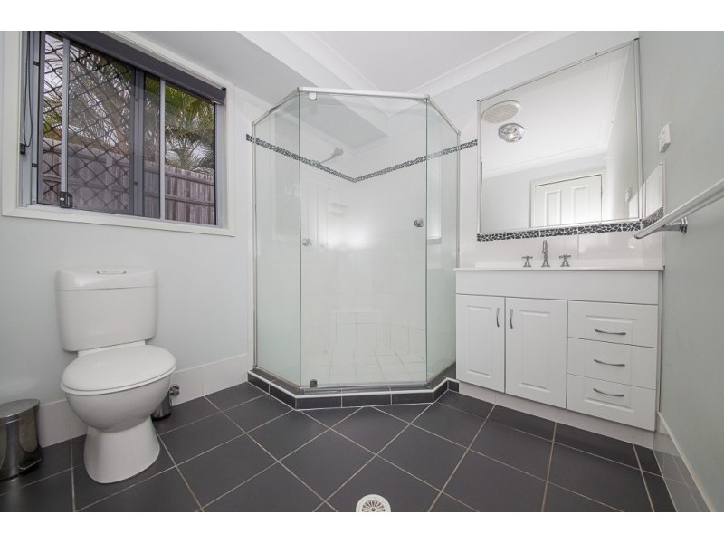 6 Homestead Place, Brassall QLD 4305