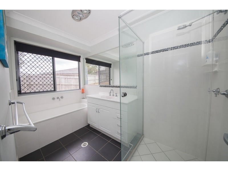 6 Homestead Place, Brassall QLD 4305