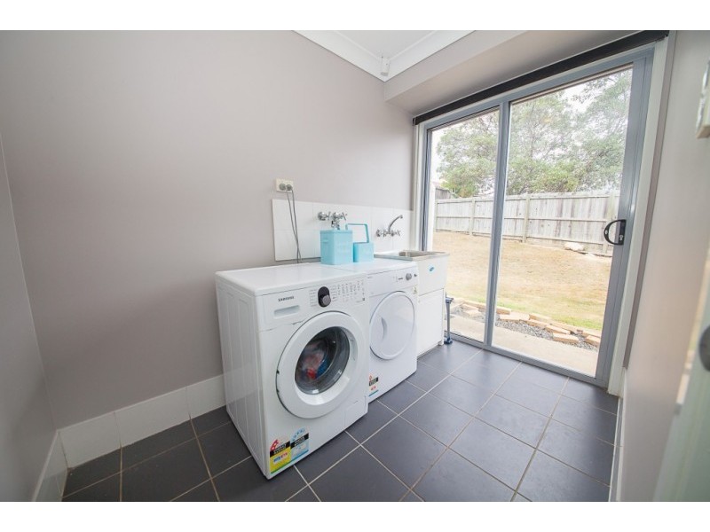 6 Homestead Place, Brassall QLD 4305