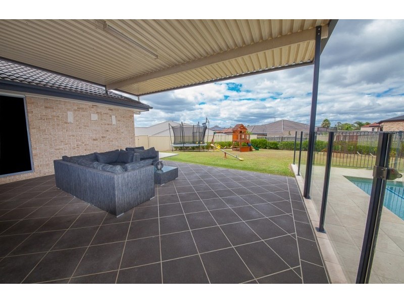 6 Homestead Place, Brassall QLD 4305