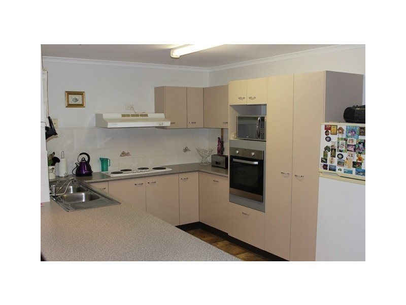 10 Bangalow Crescent, Raceview QLD 4305