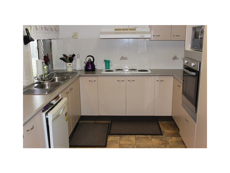 10 Bangalow Crescent, Raceview QLD 4305