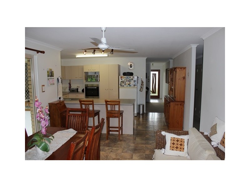 10 Bangalow Crescent, Raceview QLD 4305