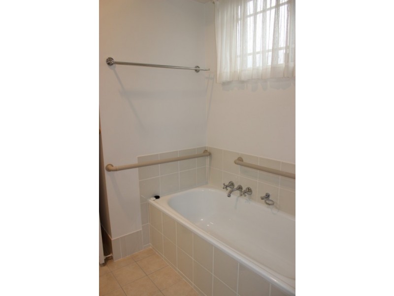 23/17 Gibbs Street, Churchill QLD 4305