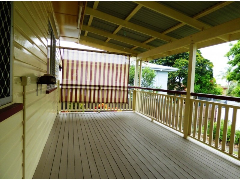 48 Alice Street, Silkstone QLD 4304