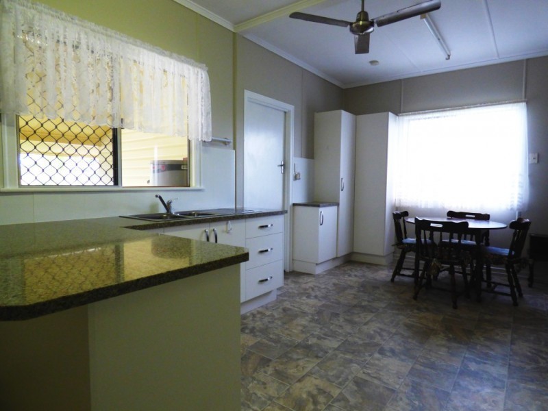 48 Alice Street, Silkstone QLD 4304