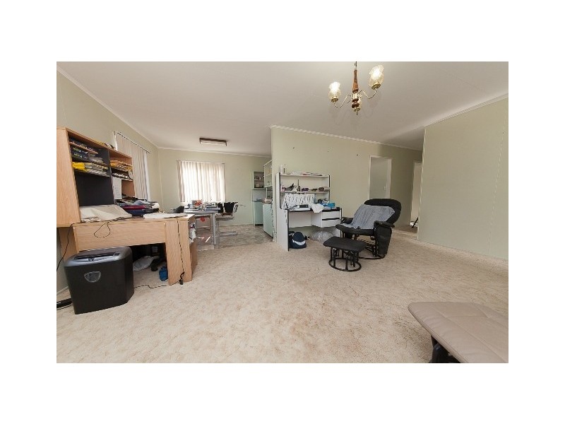 27A Hayes Street, Brassall QLD 4305