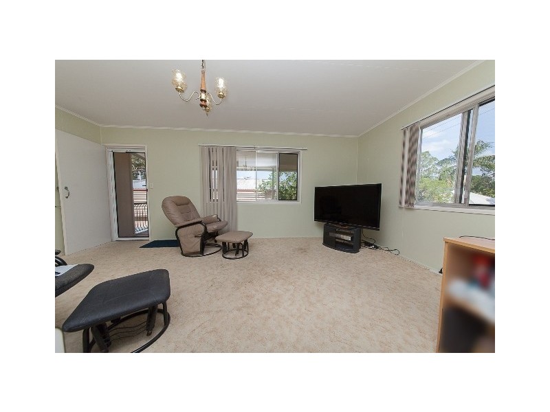 27A Hayes Street, Brassall QLD 4305