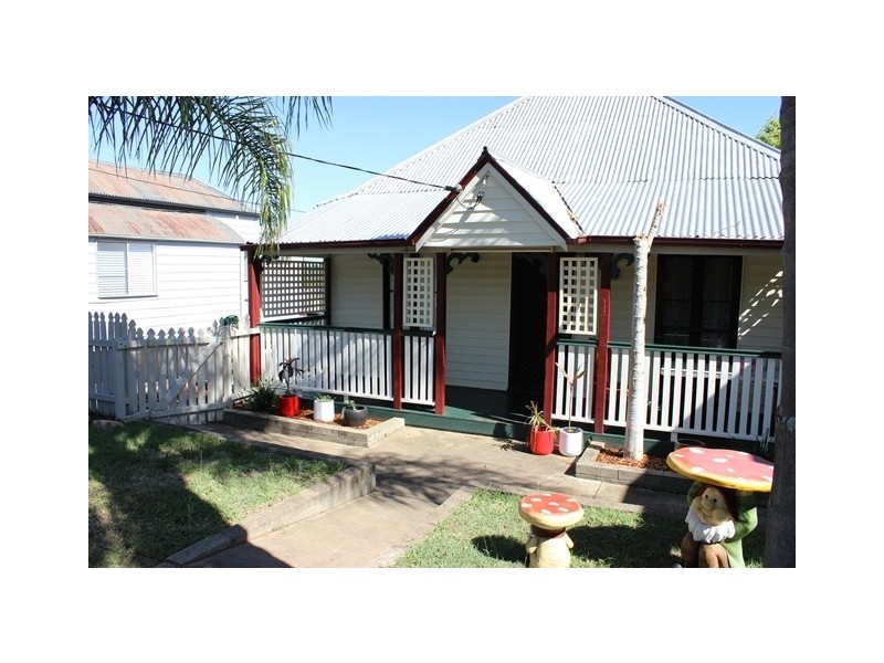 13 Omar Street, West Ipswich QLD 4305