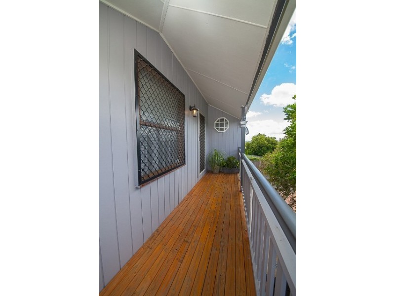 25 Ash Avenue, Springfield Lakes QLD 4300