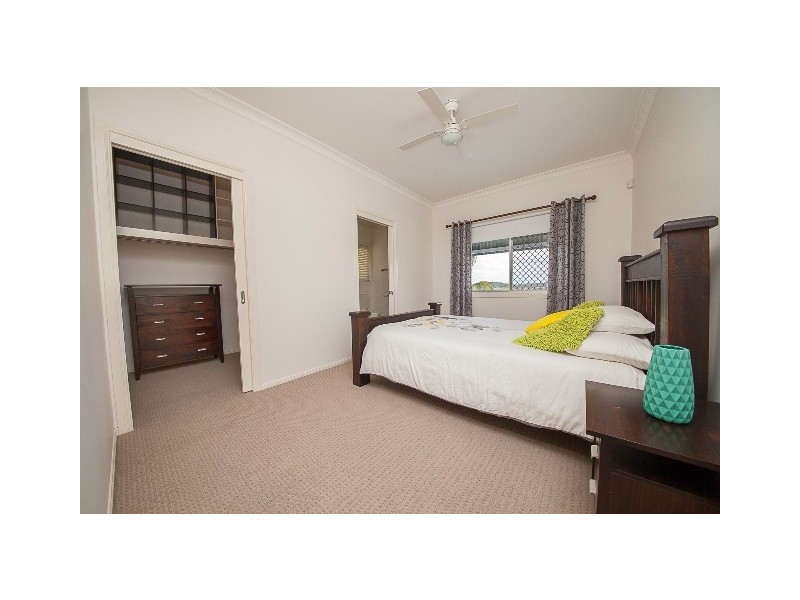 25 Ash Avenue, Springfield Lakes QLD 4300