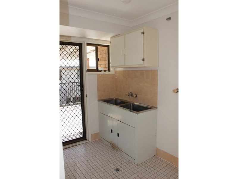 33 Hall Street, Peak Crossing QLD 4306