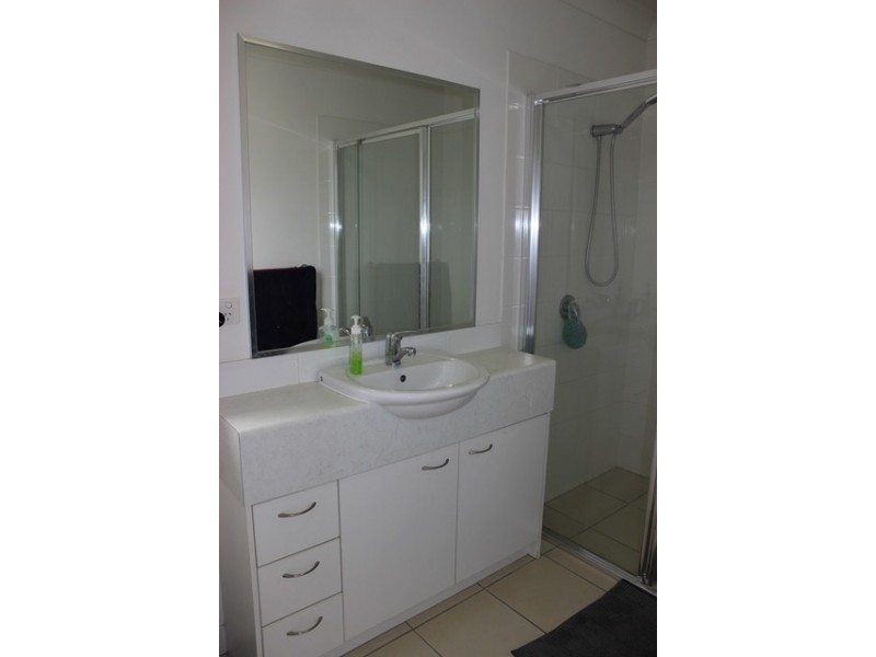 73/40 Gledson Street, North Booval QLD 4304