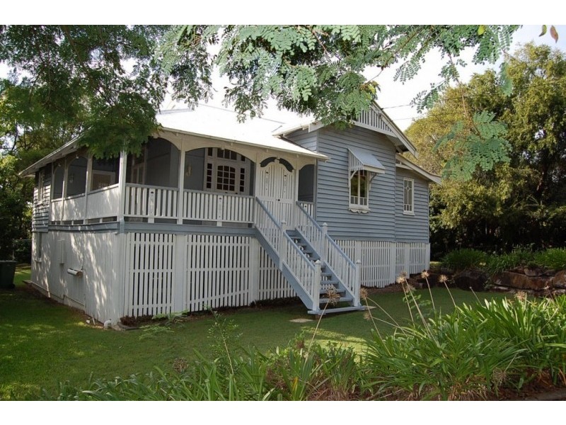 46 Whitehill Road, Eastern Heights QLD 4305
