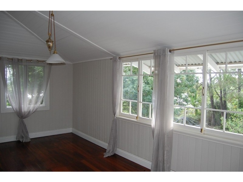 46 Whitehill Road, Eastern Heights QLD 4305